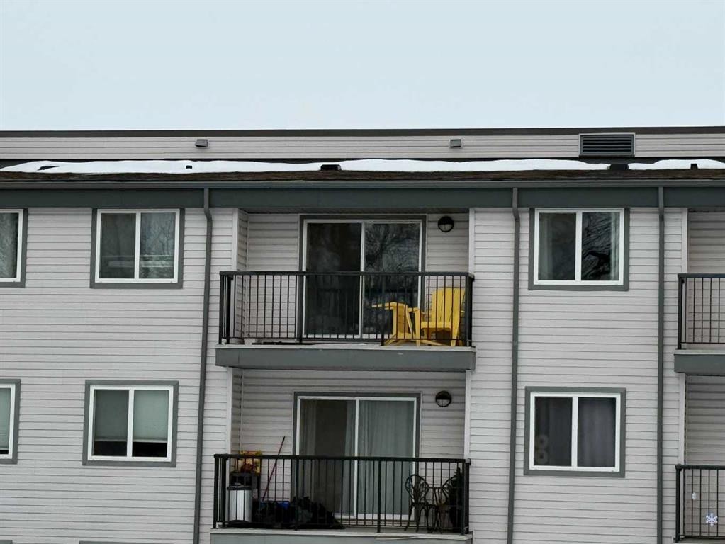 310A-295 Columbia Boulevard West, Lethbridge, AB - Outdoor With Balcony With Exterior