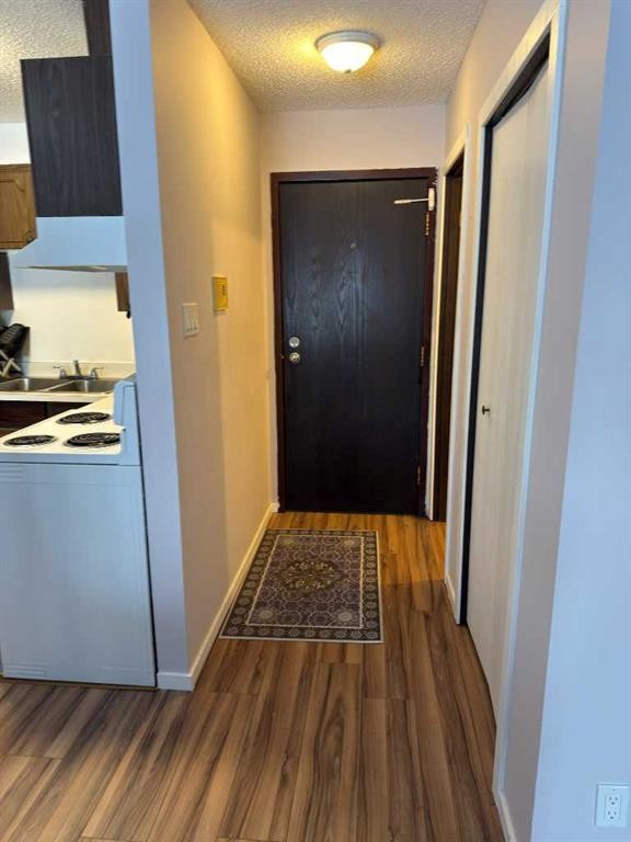 310A-295 Columbia Boulevard West, Lethbridge, AB - Indoor