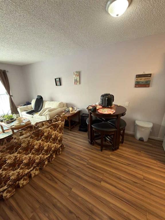 310A-295 Columbia Boulevard West, Lethbridge, AB - Indoor