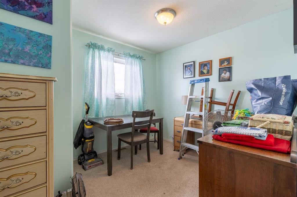 114 Lynx Cove North, Lethbridge, AB - Indoor