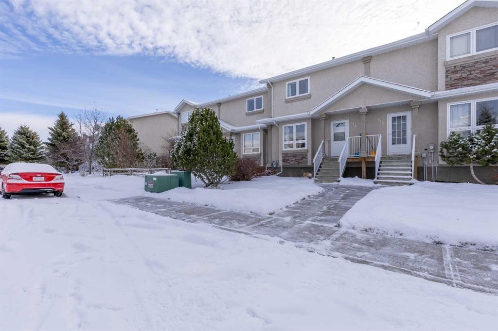 114 Lynx Cove North, Lethbridge, AB - Outdoor With Facade