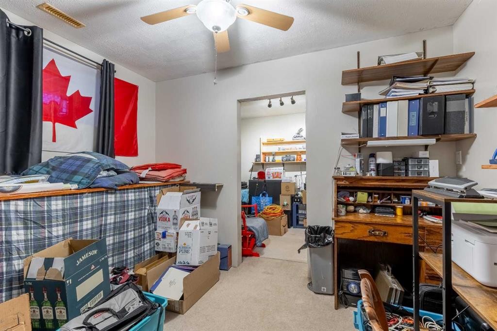 114 Lynx Cove North, Lethbridge, AB - Indoor