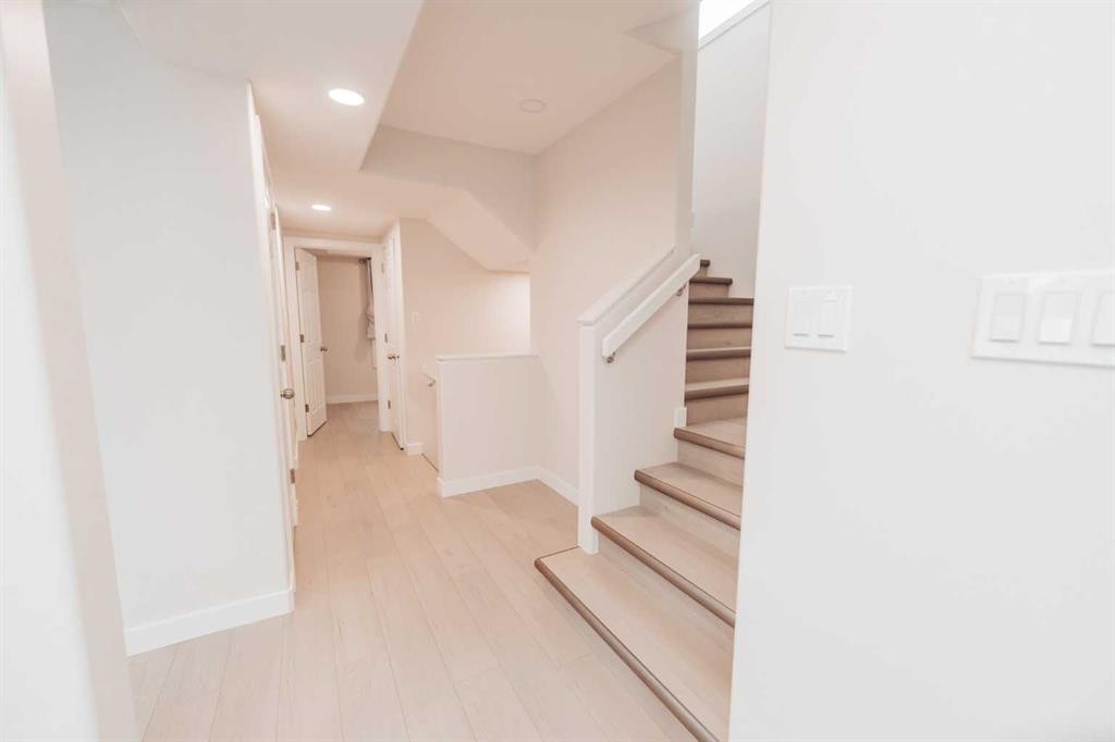 114 15 Street North, Lethbridge, AB - Indoor Photo Showing Other Room