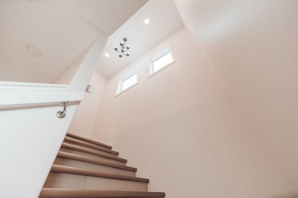 114 15 Street North, Lethbridge, AB - Indoor Photo Showing Other Room