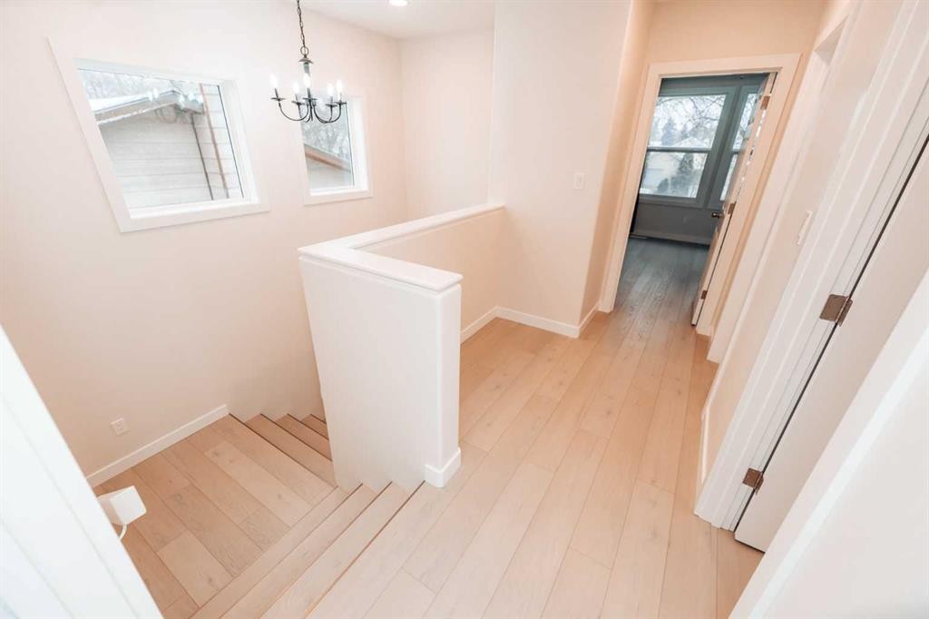 114 15 Street North, Lethbridge, AB - Indoor Photo Showing Other Room