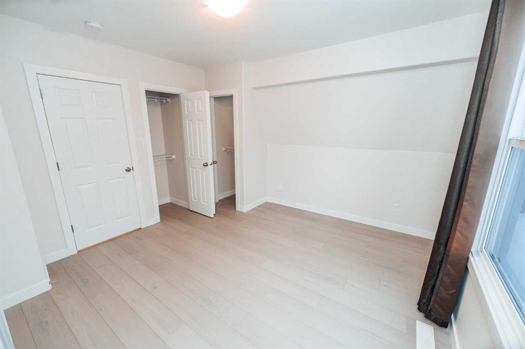 114 15 Street North, Lethbridge, AB - Indoor Photo Showing Other Room