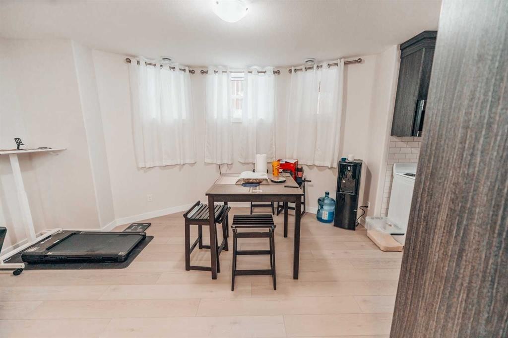 114 15 Street North, Lethbridge, AB - Indoor Photo Showing Other Room