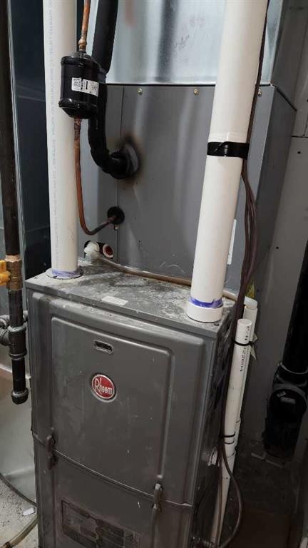 114 15 Street North, Lethbridge, AB - Indoor Photo Showing Basement