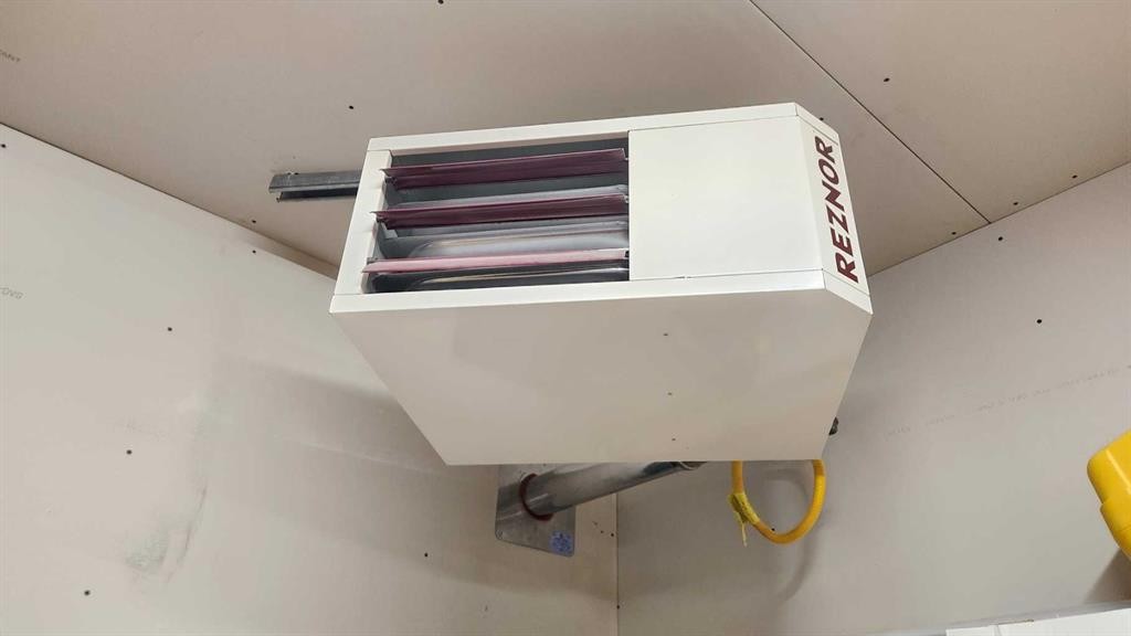 114 15 Street North, Lethbridge, AB - Indoor Photo Showing Other Room