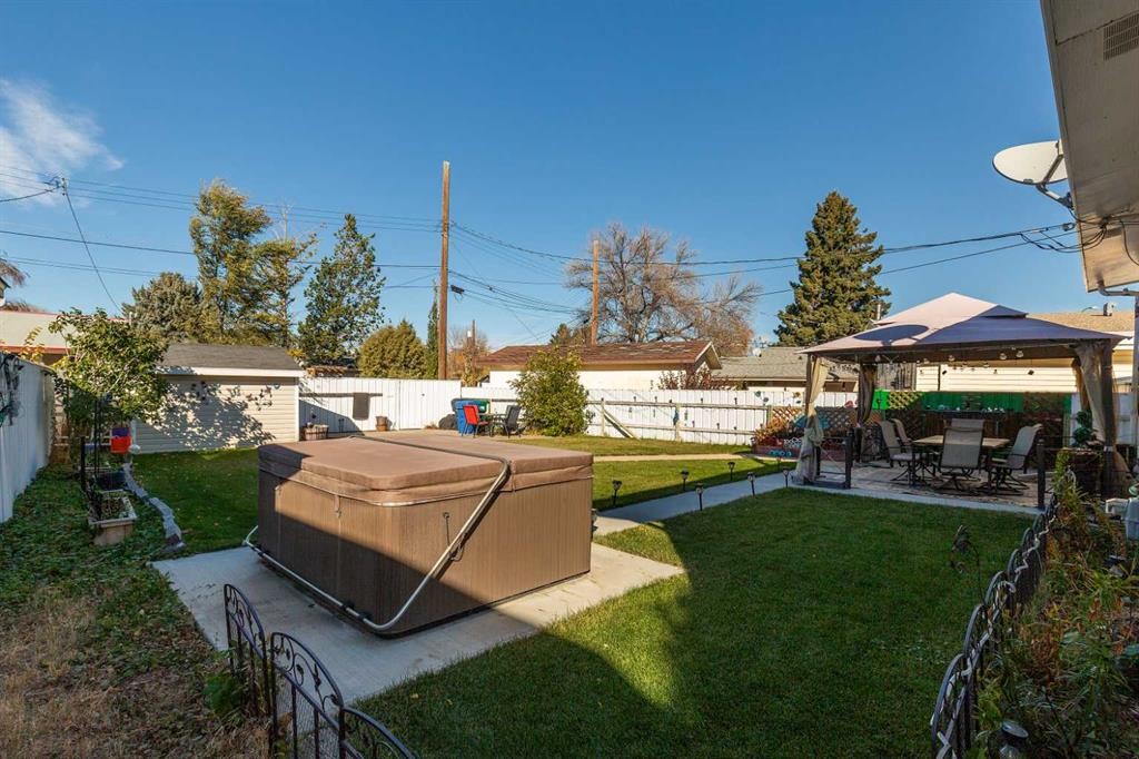 602 27 Street North, Lethbridge, AB - Outdoor