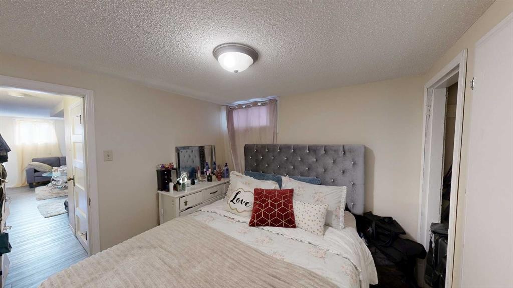 B-1212 7 Avenue South, Lethbridge, AB