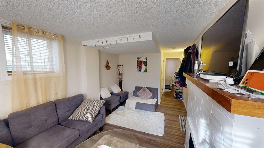 B-1212 7 Avenue South, Lethbridge, AB