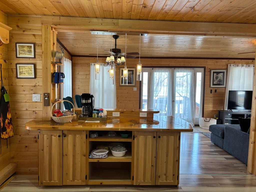 26 Mount Vista Drive, Hill Spring, AB - Indoor