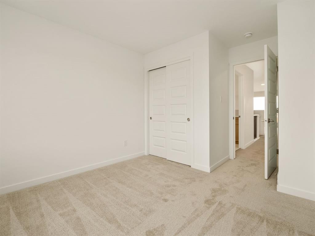 4430 31 Avenue South, Lethbridge, AB - Indoor Photo Showing Other Room