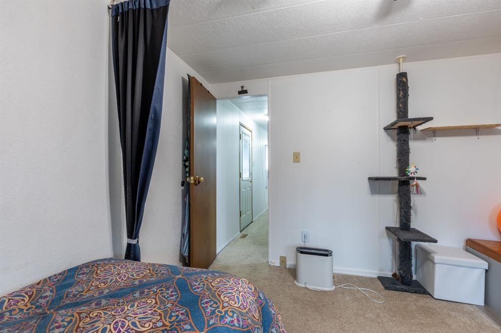 230-2300 13 Street North, Lethbridge, AB