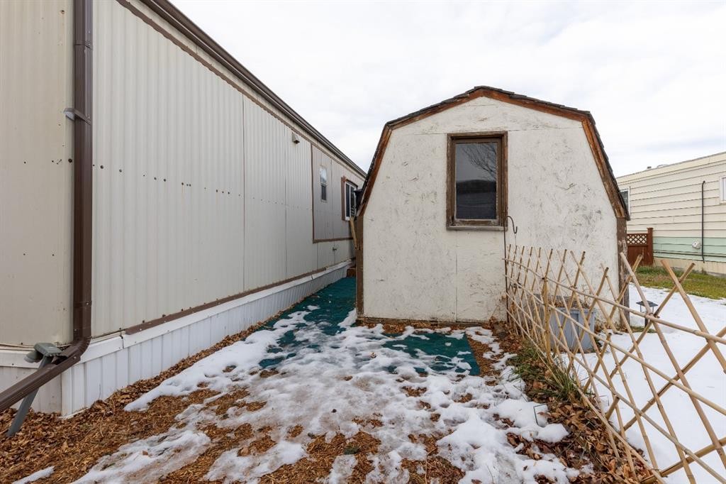 230-2300 13 Street North, Lethbridge, AB