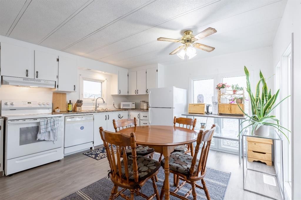 230-2300 13 Street North, Lethbridge, AB