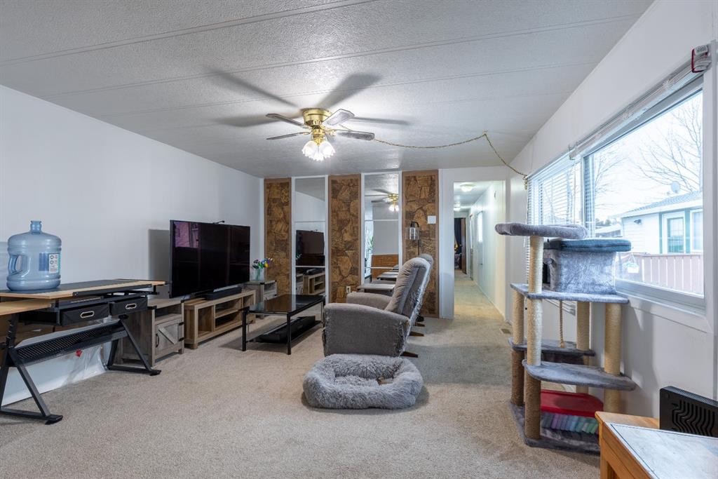 230-2300 13 Street North, Lethbridge, AB