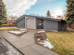 2822 2 Avenue SOUTH Lethbridge, AB T1J 4E7