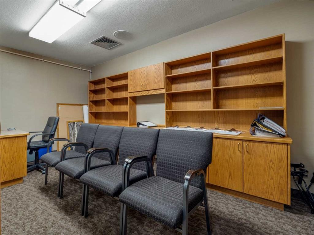 2822 2 Avenue South, Lethbridge, AB