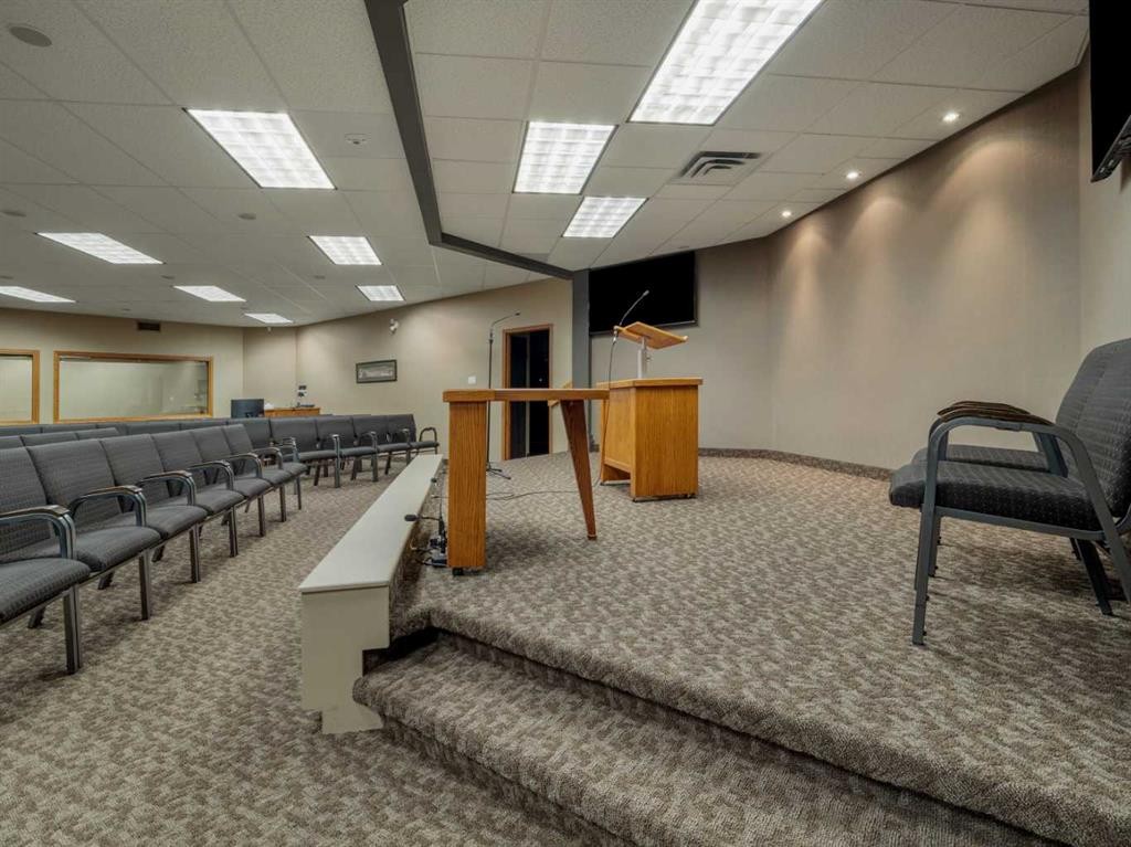 2822 2 Avenue South, Lethbridge, AB