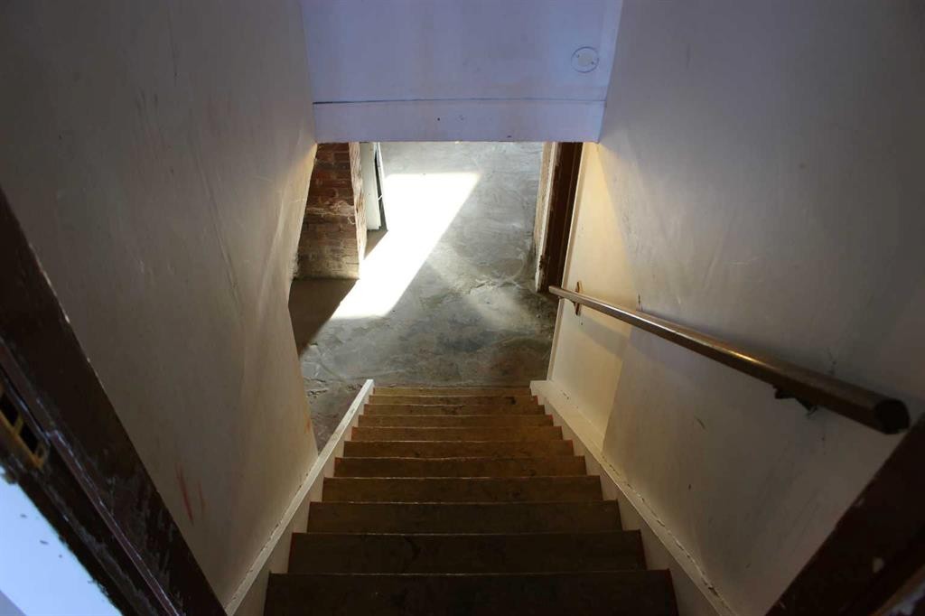 526 Highway Avenue, Picture Butte, AB - Indoor Photo Showing Other Room