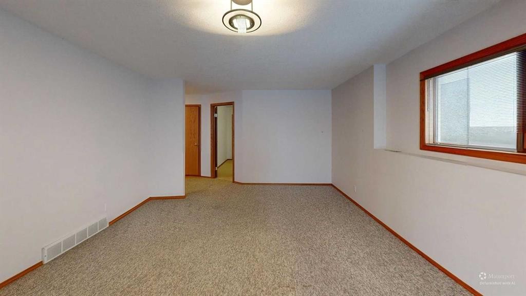 173 Heritage Boulevard West, Lethbridge, AB