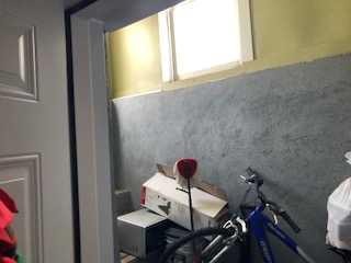 1011 11 Street South, Lethbridge, AB - Indoor