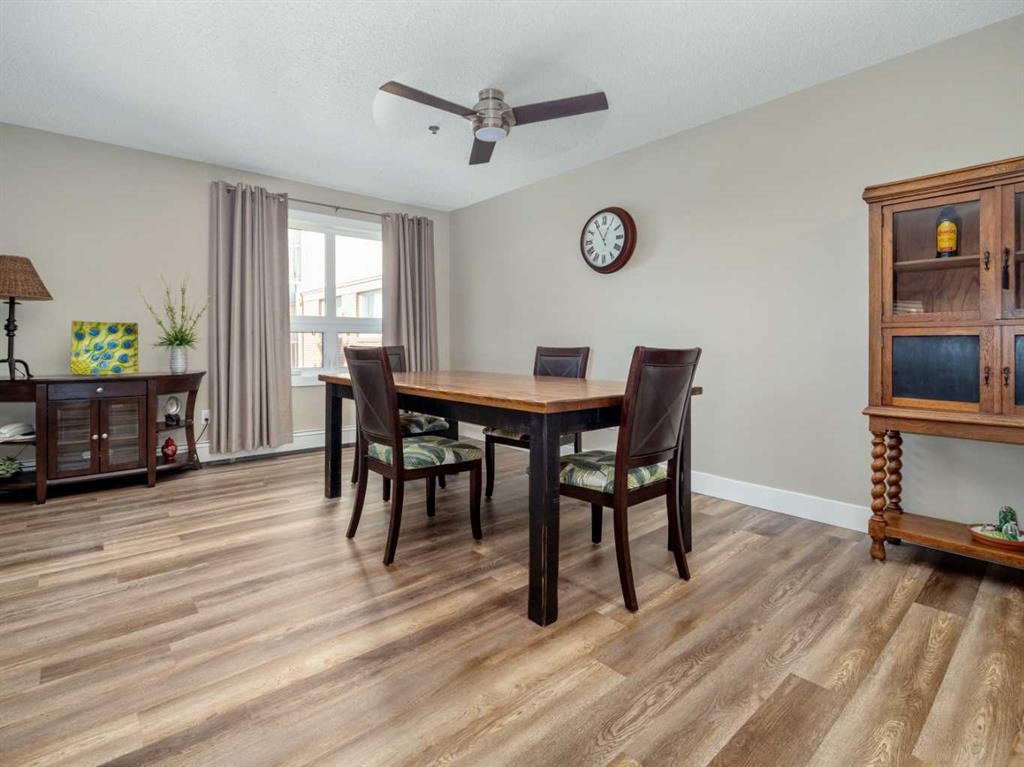 209-20 3 Street South, Lethbridge, AB - Indoor Photo Showing Dining Room