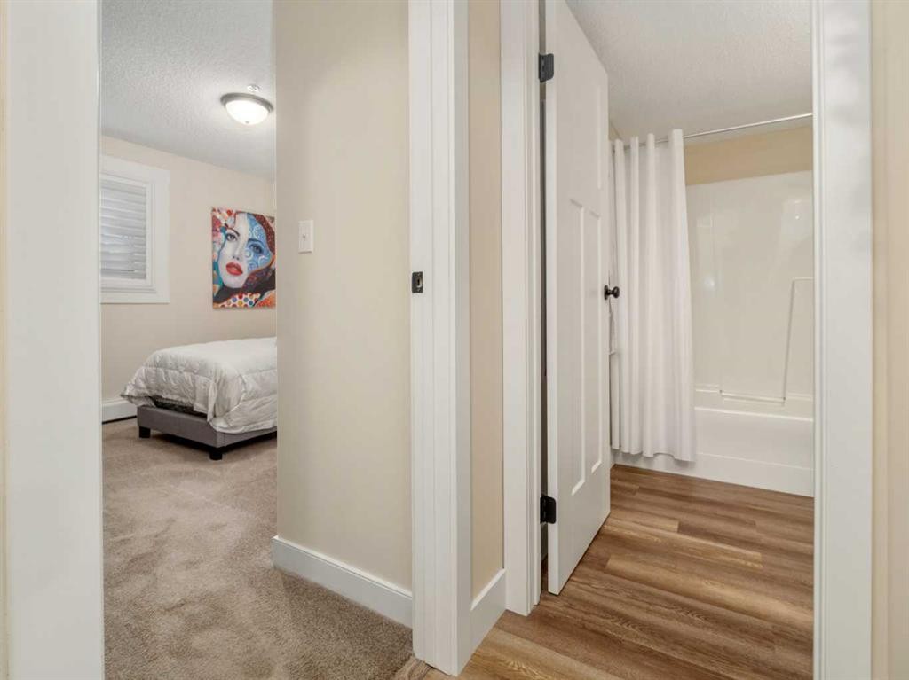 209-20 3 Street South, Lethbridge, AB - Indoor Photo Showing Other Room