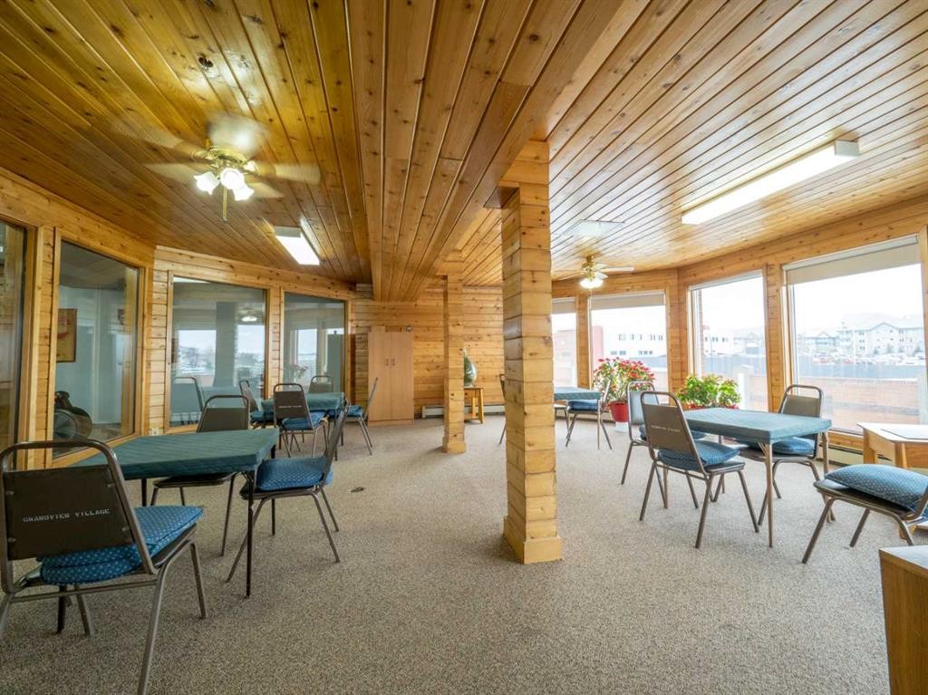 209-20 3 Street South, Lethbridge, AB -