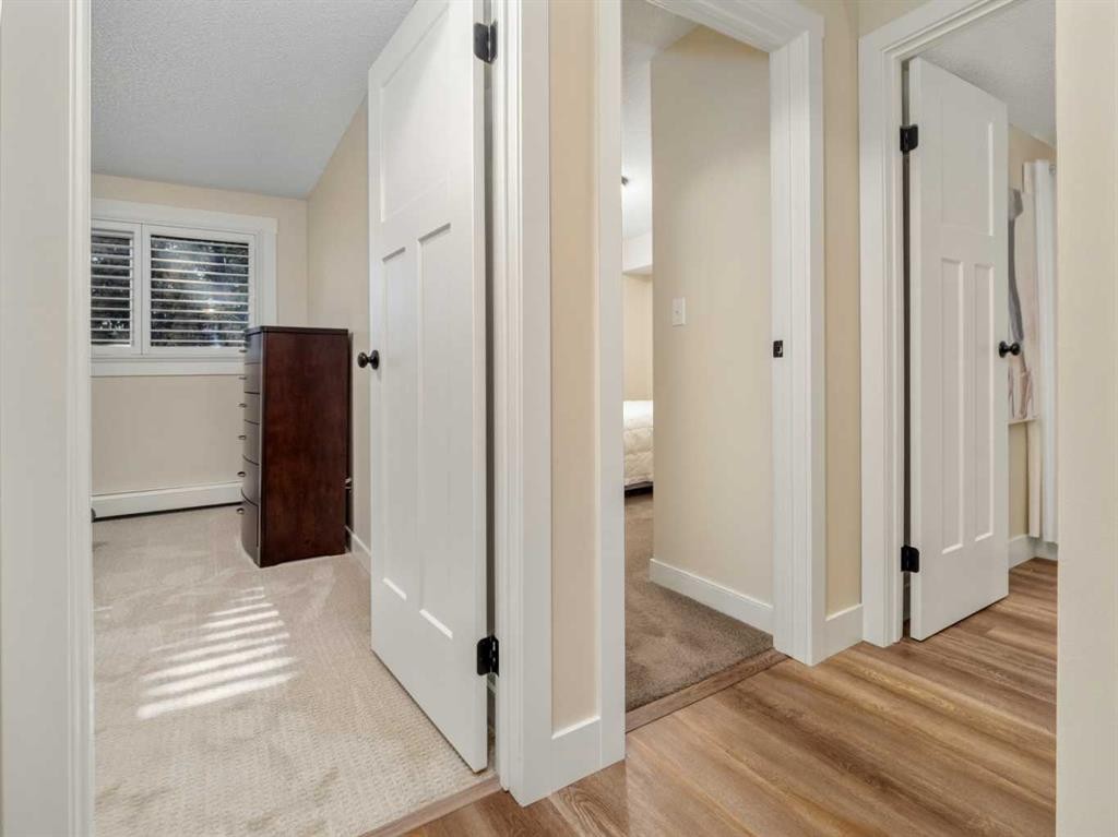 209-20 3 Street South, Lethbridge, AB - Indoor Photo Showing Other Room