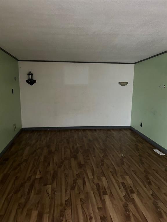 338 2 Avenue, Stirling, AB - Indoor Photo Showing Other Room