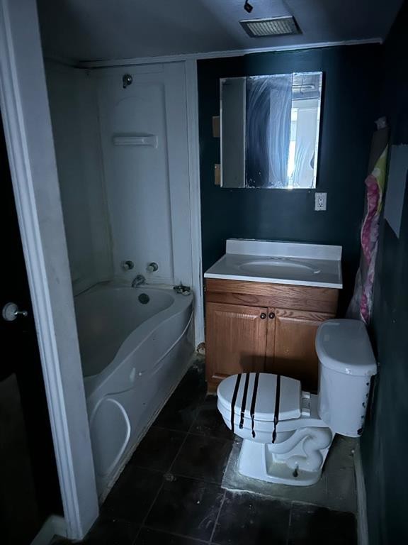 338 2 Avenue, Stirling, AB - Indoor