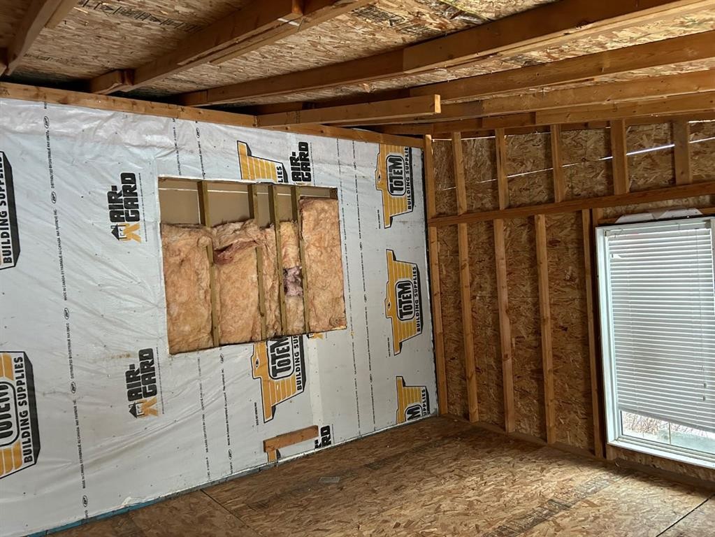 338 2 Avenue, Stirling, AB - Indoor Photo Showing Basement