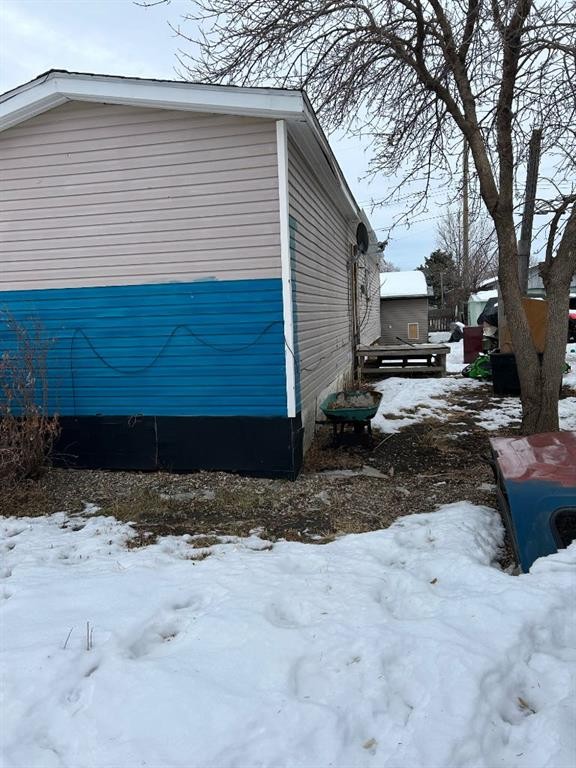 338 2 Avenue, Stirling, AB - Outdoor