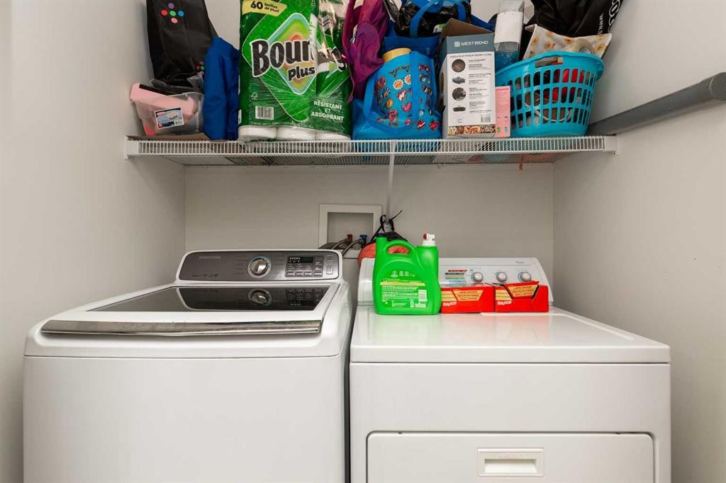 619 Florence Ho Leong Crescent North, Lethbridge, AB - Indoor Photo Showing Laundry Room