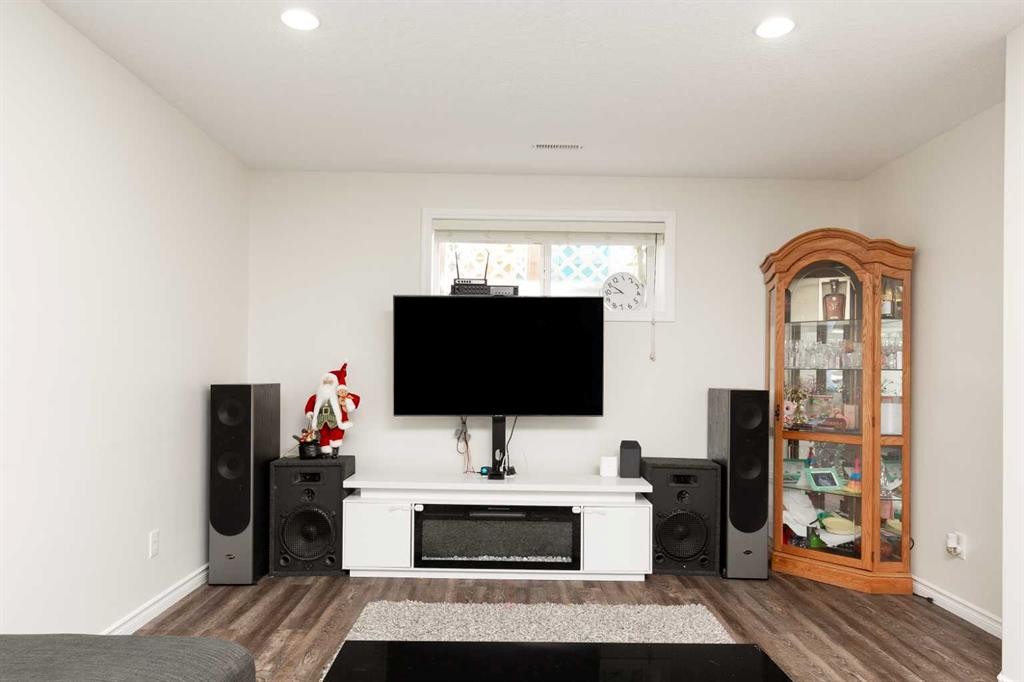 619 Florence Ho Leong Crescent North, Lethbridge, AB - Indoor