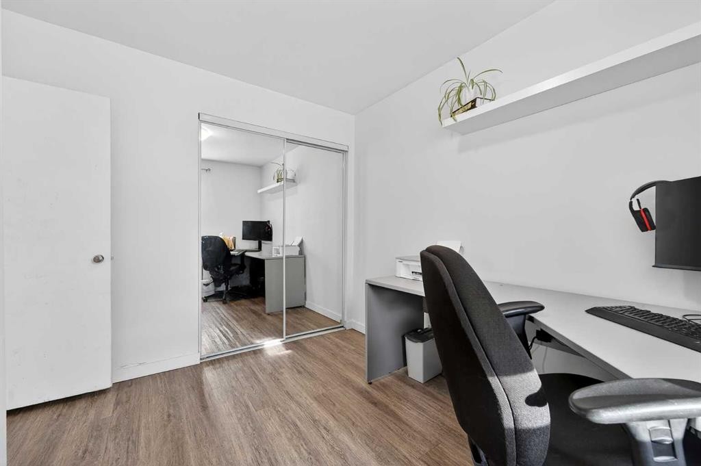 1305 20 Avenue, Coaldale, AB - Indoor Photo Showing Office