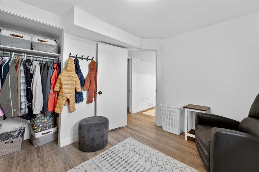 1305 20 Avenue, Coaldale, AB - Indoor