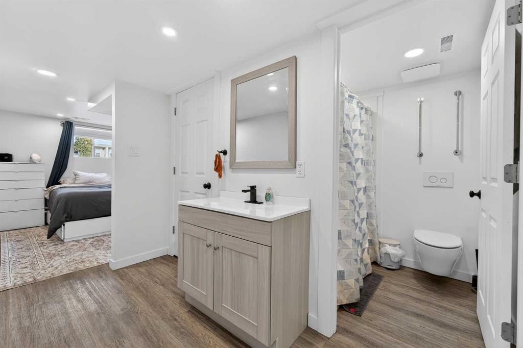 1305 20 Avenue, Coaldale, AB - Indoor