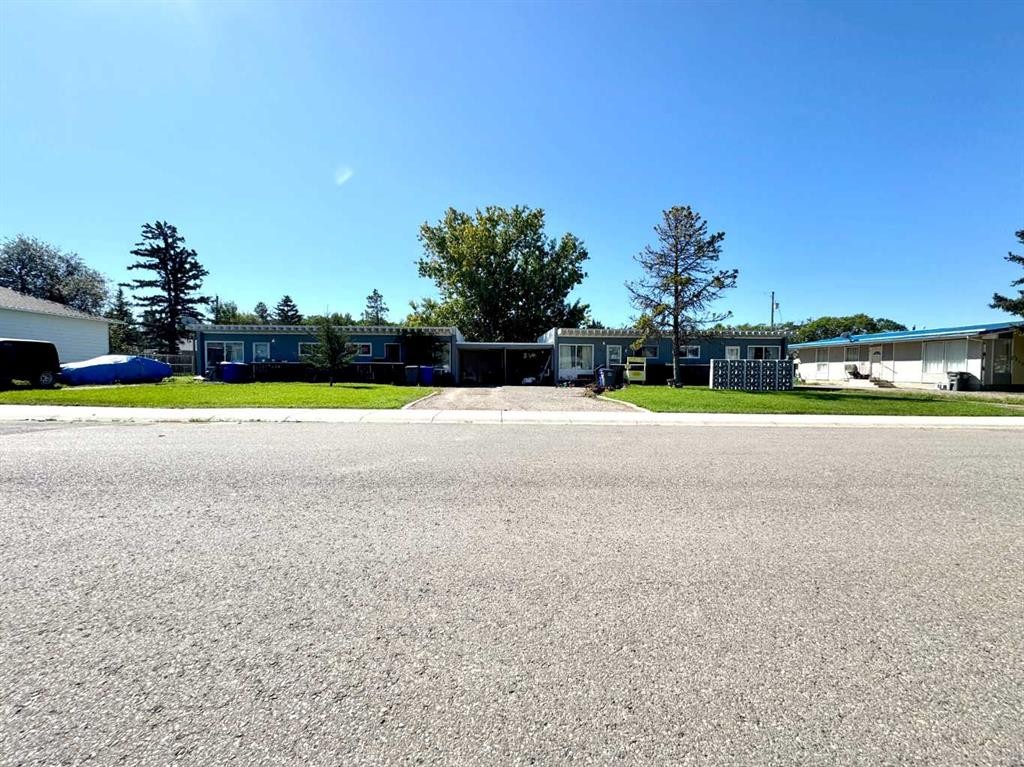 227 53 Avenue East, Claresholm, AB - Outdoor