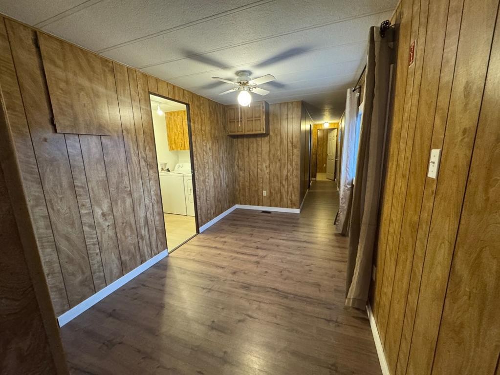 404 10 St, Fort Macleod, AB - Indoor Photo Showing Other Room