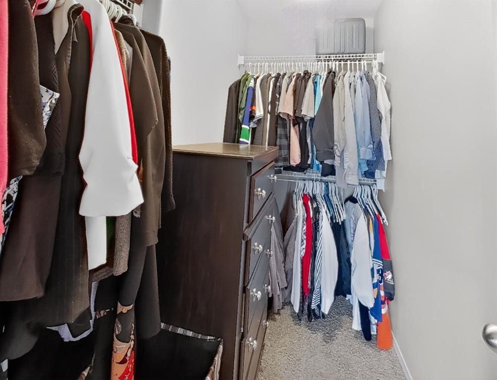 645 Silkstone Point West, Lethbridge, AB - Indoor With Storage