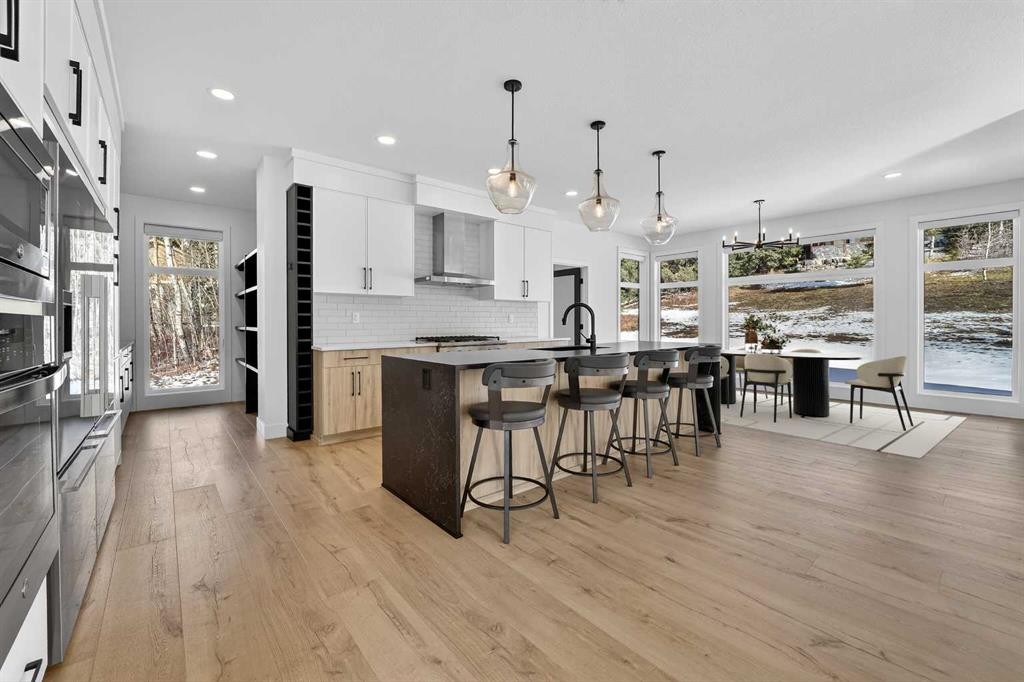 70 Kananaskis Drive, Coleman, AB - Indoor Photo Showing Kitchen With Upgraded Kitchen