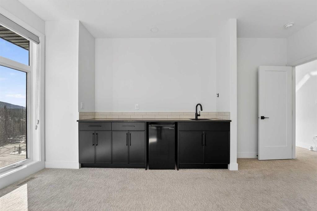 70 Kananaskis Drive, Coleman, AB - Indoor Photo Showing Other Room