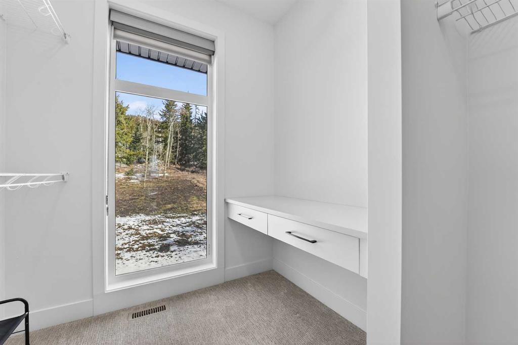 70 Kananaskis Drive, Coleman, AB - Indoor Photo Showing Other Room