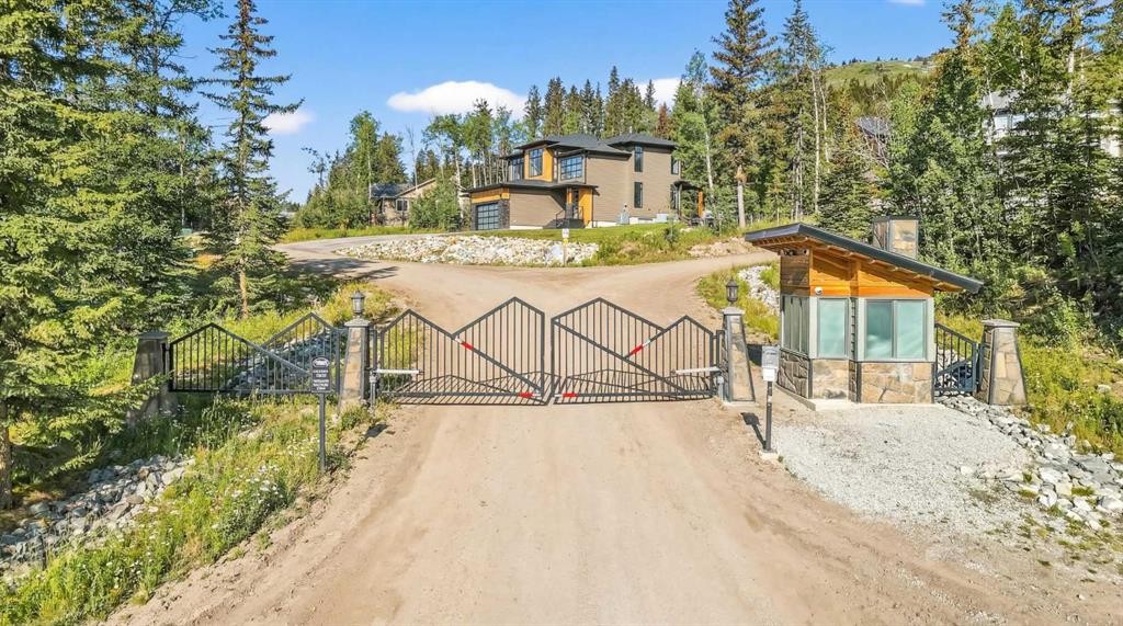 70 Kananaskis Drive, Coleman, AB - Outdoor