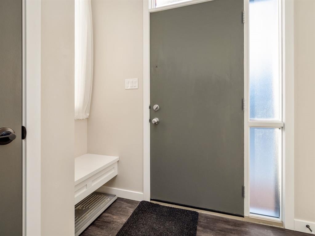 842 Greywolf Run North, Lethbridge, AB - Indoor Photo Showing Other Room