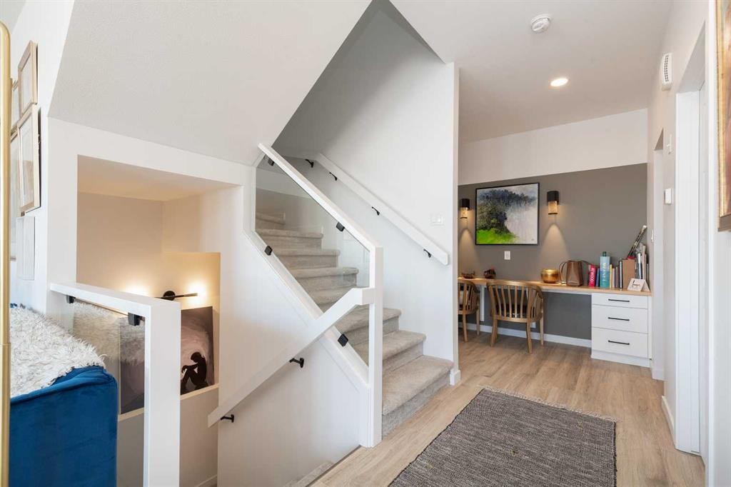 308 Grassland Boulevard West, Lethbridge, AB - Indoor Photo Showing Other Room